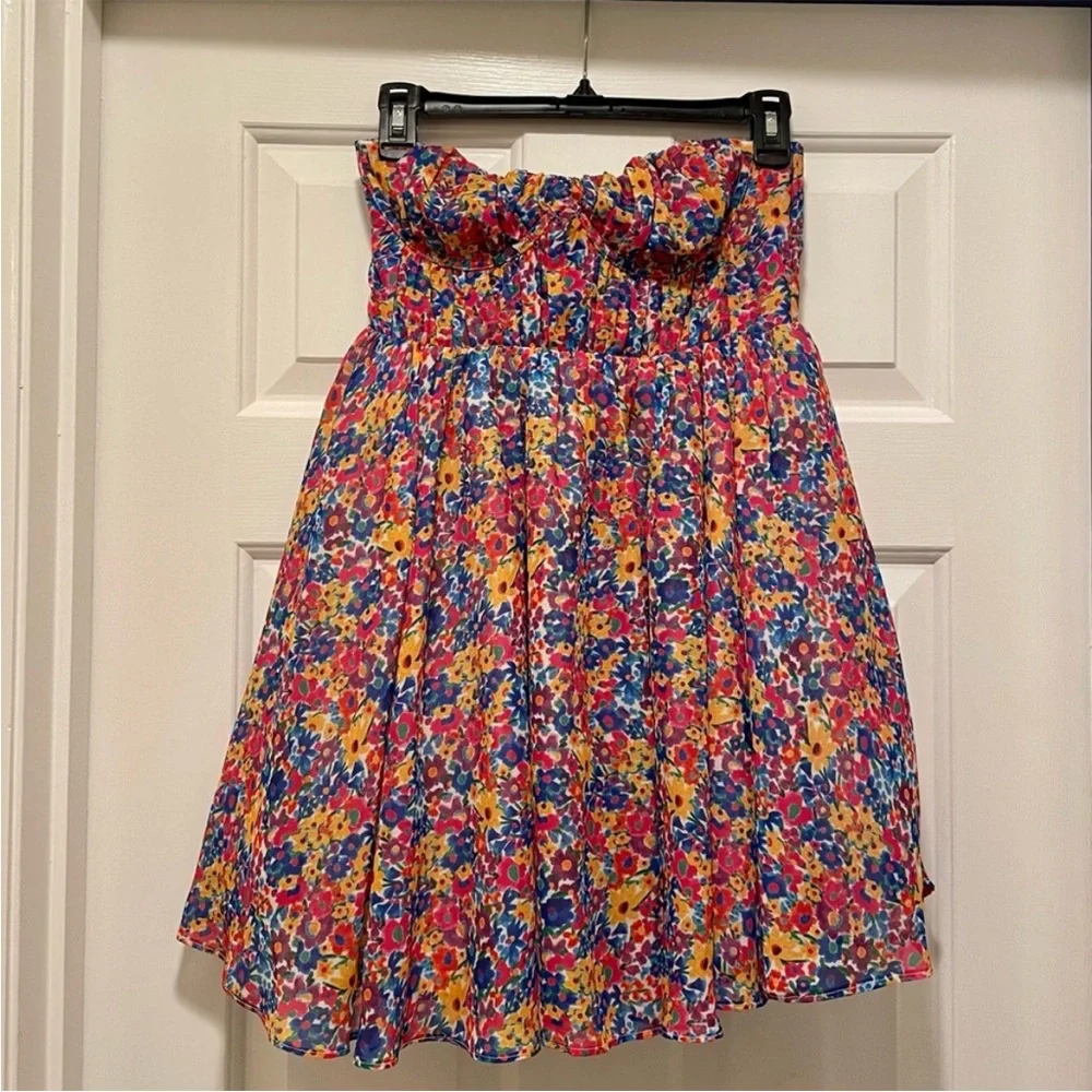 For love and lemons Sasha strapless mini dress size m floral nwt - Picture 3 of 3